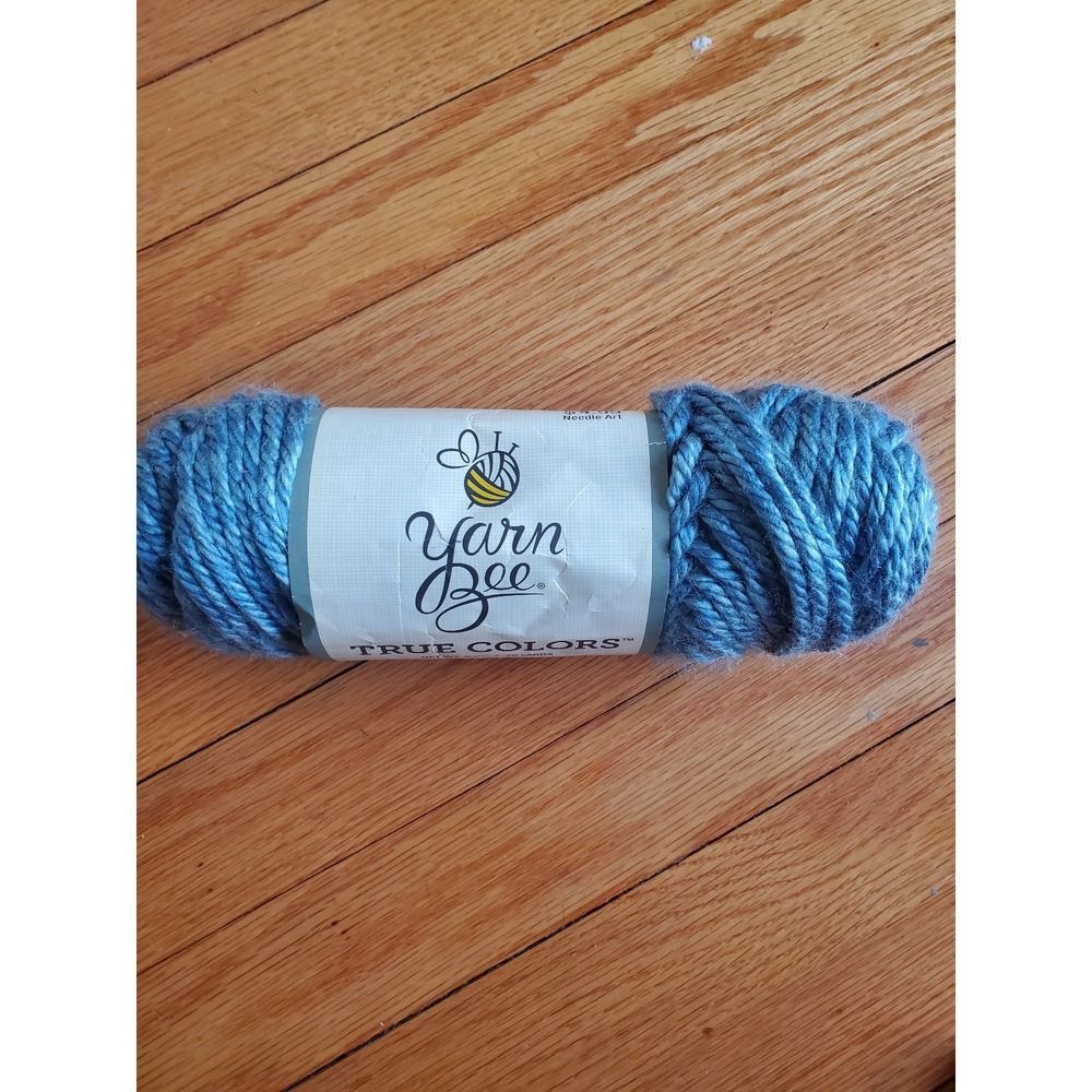Yarn Bee True Colors Yarm 76 yards - Frost Flurry 904 art 22